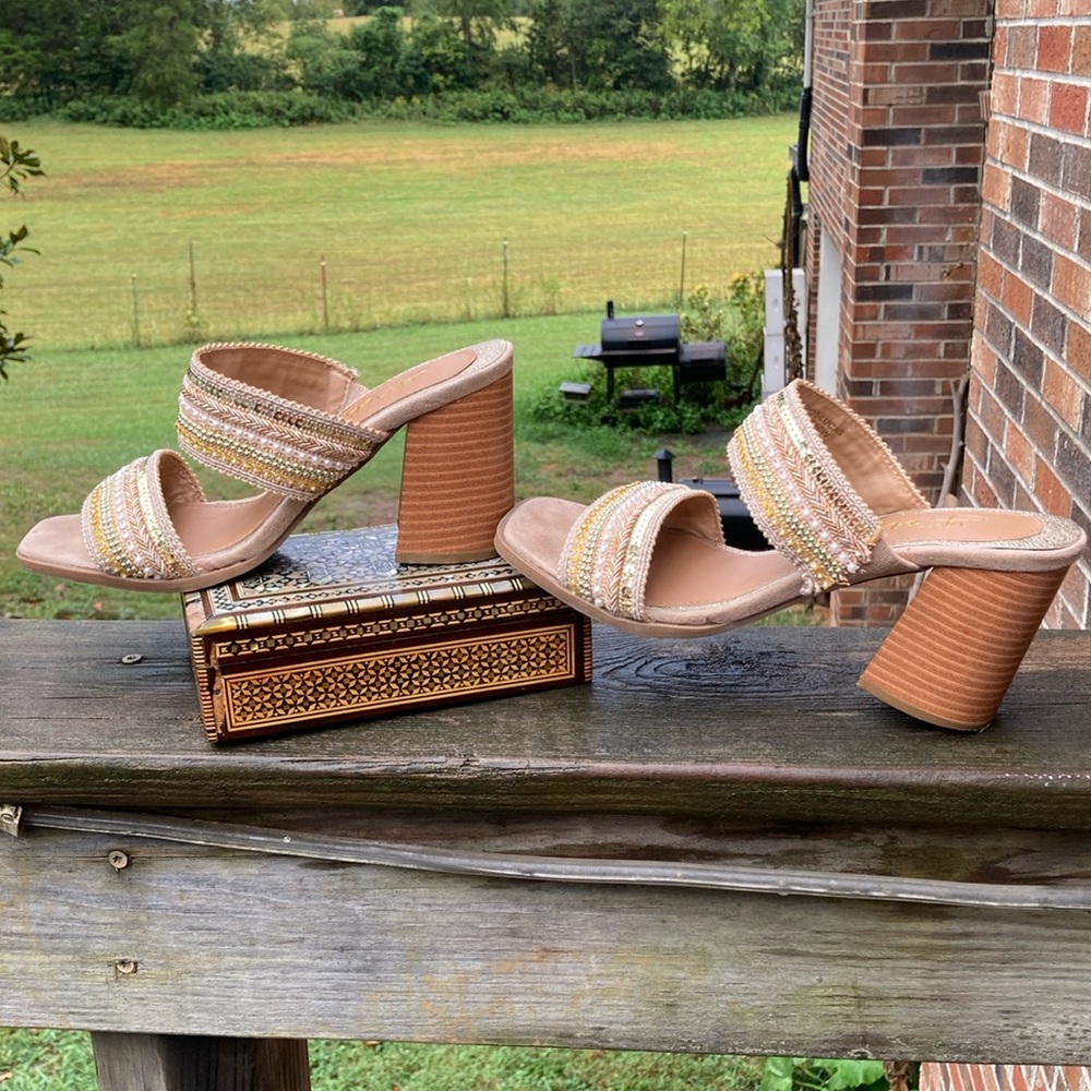Y-Not woman’s sequined beaded tan heel. 7 .